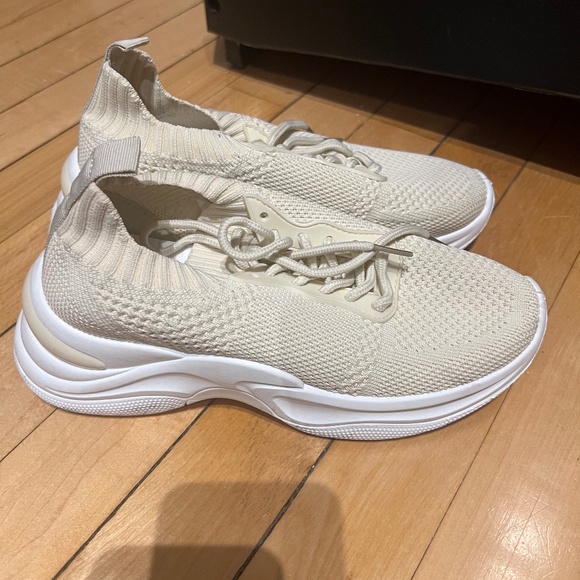 NWT Raid  knit beige sneakers - Picture 3 of 3